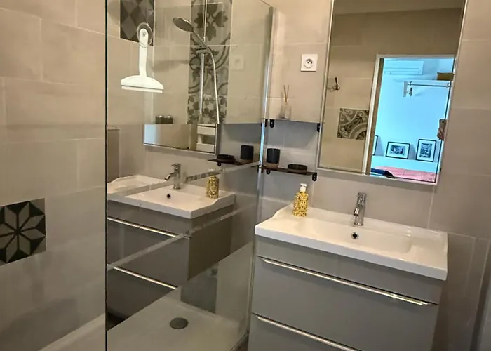 Le Chai De La Gardiole Feriehus *