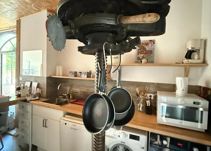 Le Chai De La Gardiole Feriehus *